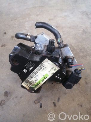 Mercedes-Benz E W211 Polttoaineen ruiskutuksen suurpainepumppu 