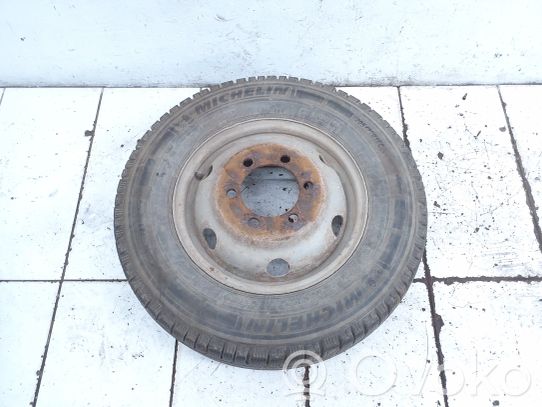 Iveco Daily 3rd gen Jante en acier R16 