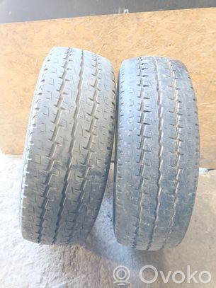 Volkswagen Golf II Pneus d’été R16 C 