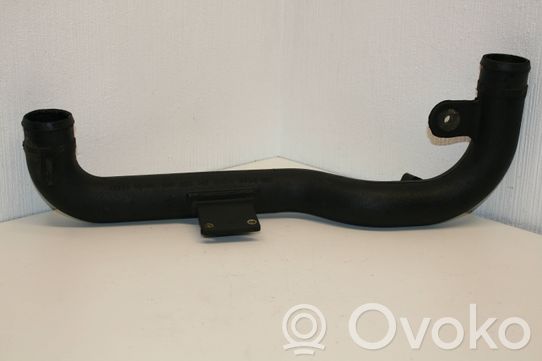 Volkswagen PASSAT B5.5 Tubo flessibile intercooler 