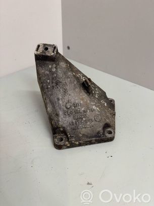 Audi A6 S6 C5 4B Moottorin kiinnikekorvake (käytetyt) 