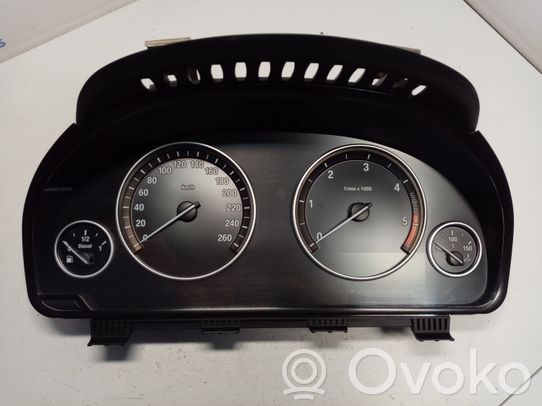 BMW 5 F10 F11 Nopeusmittari (mittaristo) 
