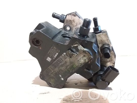 Mercedes-Benz E W211 Polttoaineen ruiskutuksen suurpainepumppu 