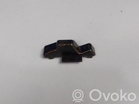 Nissan Qashqai J12 Priekinio žibinto laikiklis 