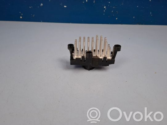 Audi A4 S4 B8 8K Priekinio žibinto detalė 