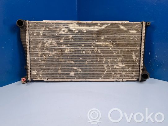 BMW 5 E39 Jäähdyttimen lauhdutin 