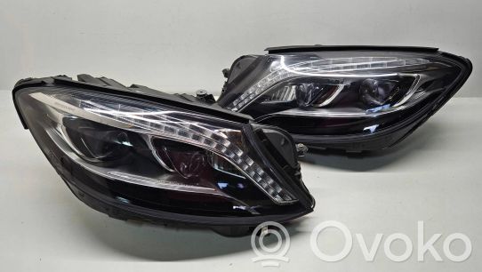 Mercedes-Benz S W222 Priekinių žibintų komplektas 