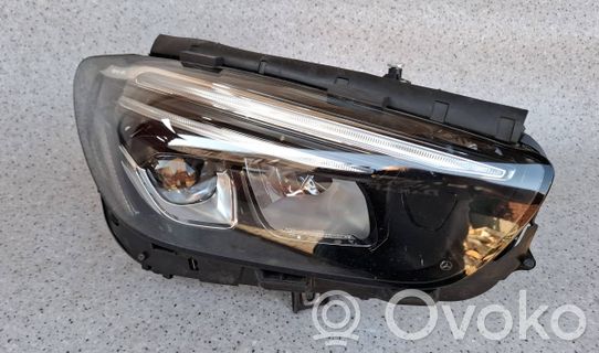 Mercedes-Benz B W247 Priekinis žibintas 