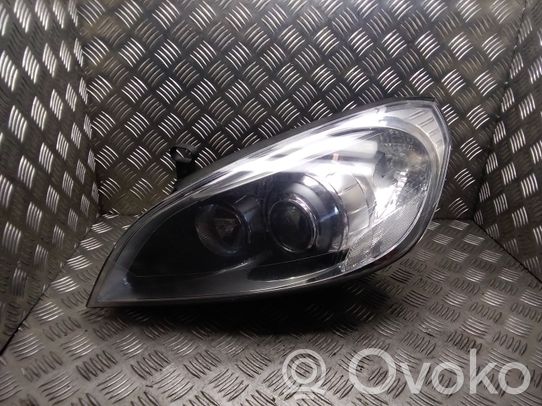 Volvo V60 Priekinis žibintas 