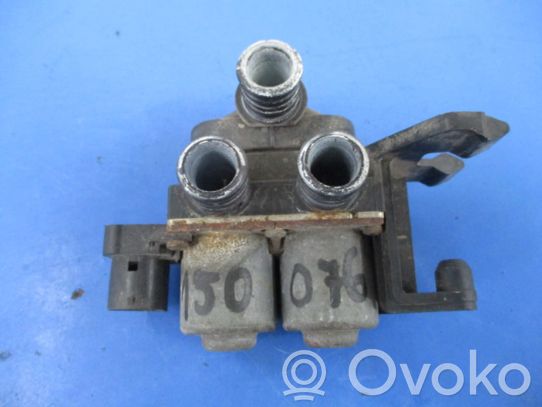 BMW 3 E36 Salono oro mazgo komplektas 