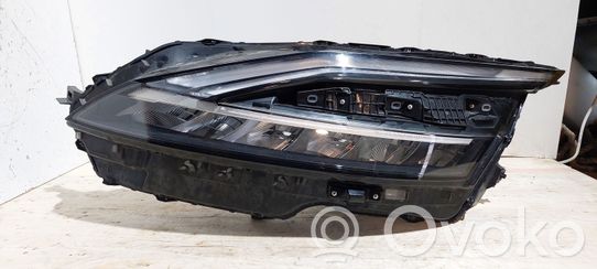 Nissan Qashqai J12 Priekinis žibintas 