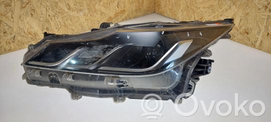 Toyota Corolla E210 E21 Priekinis žibintas 