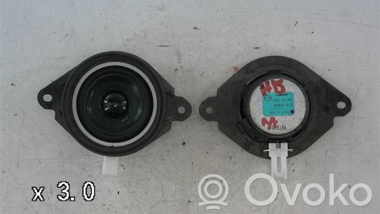 Mazda 3 III Haut-parleur de porte avant 