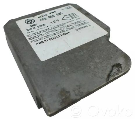 Volkswagen PASSAT B7 Module de contrôle airbag 