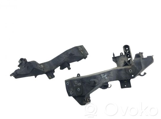Jeep Grand Cherokee Staffa faro/fanale 
