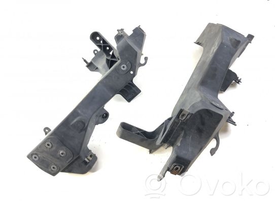 Jeep Grand Cherokee Staffa faro/fanale 
