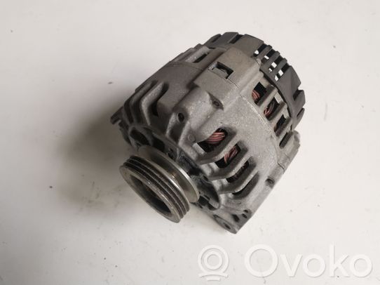 Dacia Sandero Generatore/alternatore 