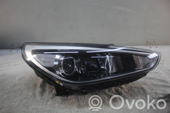 Hyundai i30 Priekinis žibintas 