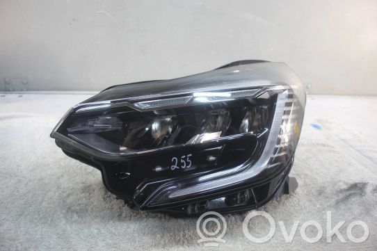 Renault Captur II Priekinis žibintas 
