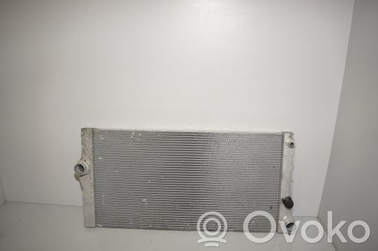 BMW 5 F10 F11 Jäähdyttimen lauhdutin 