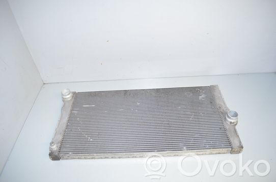 BMW 5 F10 F11 Jäähdyttimen lauhdutin 