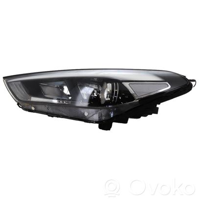 Hyundai Tucson TL Priekinis žibintas 