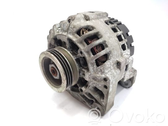 Renault Clio III Generatore/alternatore 