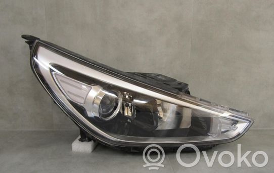 Hyundai i30 Priekinis žibintas 