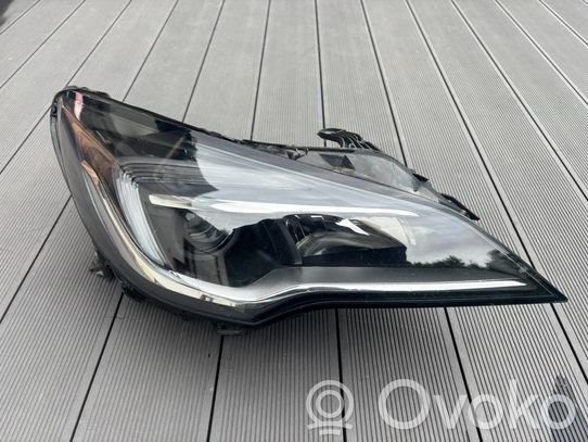 Opel Astra K Priekinis žibintas 