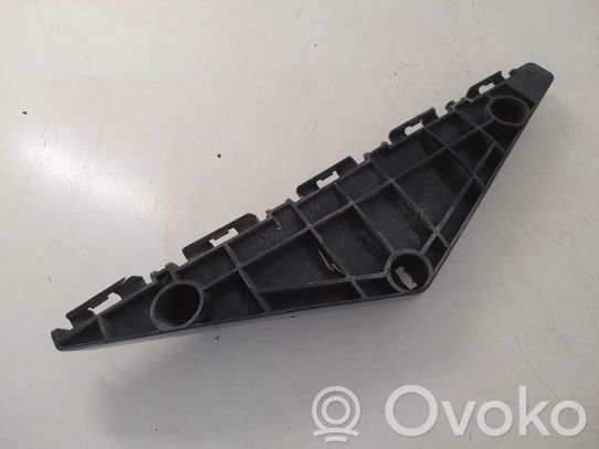 Toyota Avensis T270 Staffa di rinforzo montaggio del paraurti anteriore 