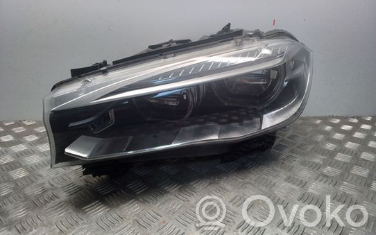 BMW X5 F15 Priekinis žibintas 