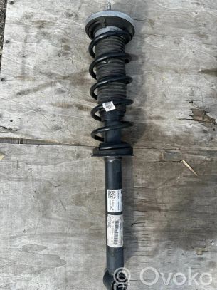 BMW 5 G30 G31 Takaluukun tuen kaasujousi 