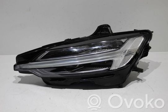 Volvo V60 Priekinis žibintas 