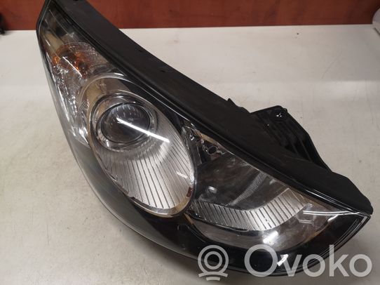 Hyundai ix35 Priekinis žibintas 