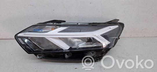 Dacia Sandero III Priekinis žibintas 