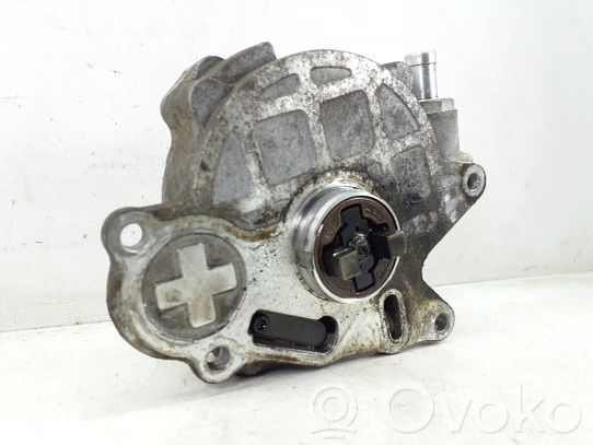 Volkswagen Golf VI Pompe à vide 
