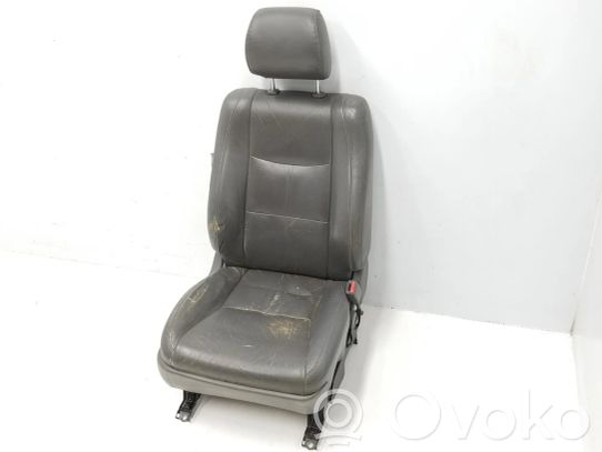 Toyota Land Cruiser (J120) Etumatkustajan istuin 
