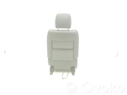 Toyota Land Cruiser (J120) Etumatkustajan istuin 
