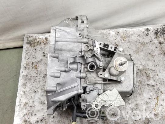 Citroen DS4 Mechaninė 5 pavarų dėžė 