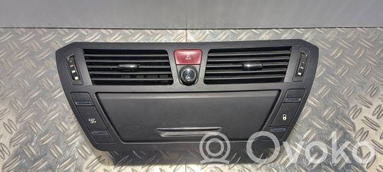 Grille d'aération centrale   303845,36532X,303846