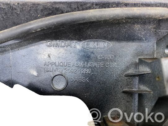 20921280 Chevrolet Captiva Trunk door license plate light