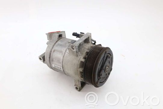 Toyota Yaris Ilmastointilaitteen kompressorin pumppu (A/C) 
