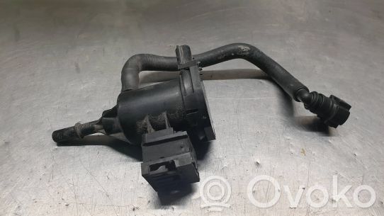Mercedes-Benz C W205 Valvola di depressione 