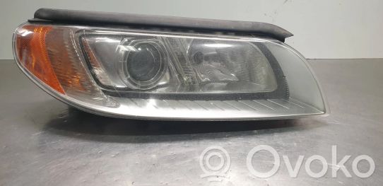 Volvo V70 Priekinis žibintas 