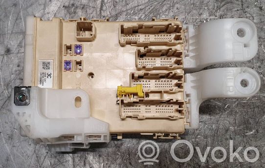 Toyota Auris E180 Citu veidu vadības bloki / moduļi 