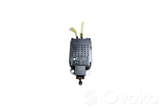 Volkswagen Golf V Antennenverstärker Signalverstärker 