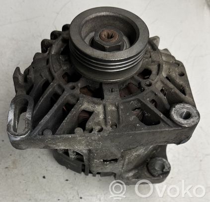 Renault Clio II Generatore/alternatore 
