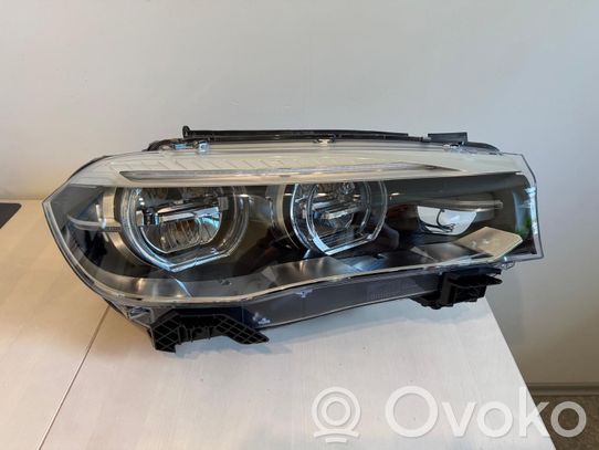BMW X5 F15 Priekinis žibintas 