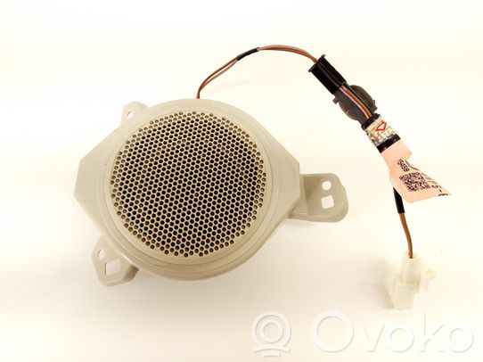Mazda 3 II Enceinte de porte arrière 