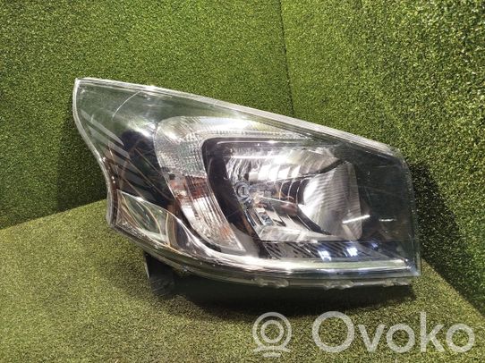 Opel Vivaro Priekinis žibintas 